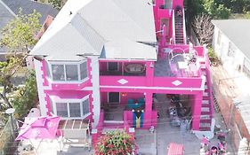 Da Pink And White Palace